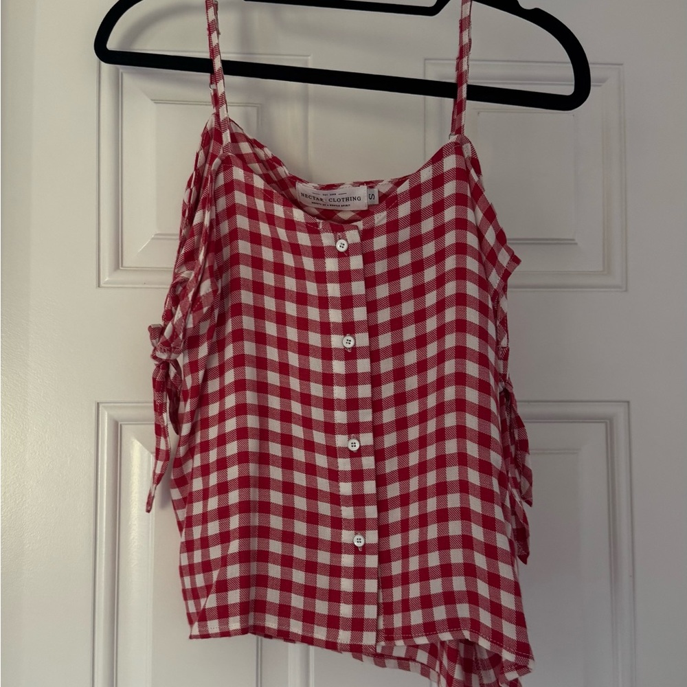 NWOT Nectar Clothing Gingham red white cold shoulder tie sleeve tank top sz S